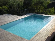 Belle-piscine-aluminium-au-Pays-Basque